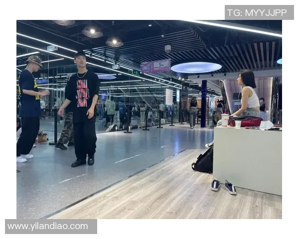 上海街舞队中路突破的成功与不足分析及未来发展方向探讨